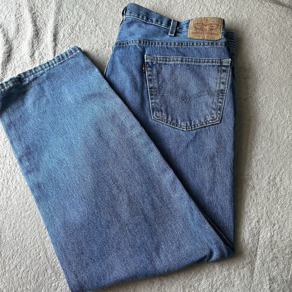 Levi's 550 Men's Relaxed Fit Tapered Jeans W44 L32 Medium Stonewash Denim